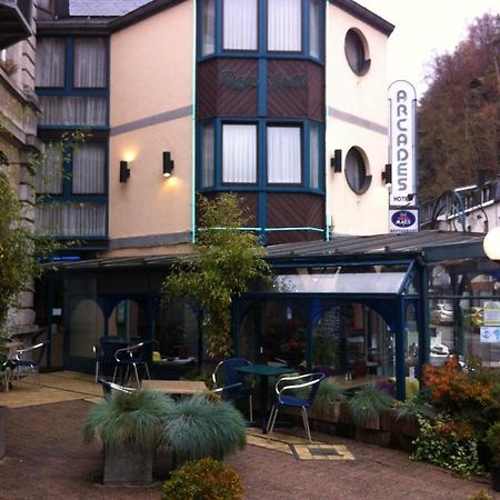 Hotel Les Arcades - La-Roche-En-Ardenne エクステリア 写真