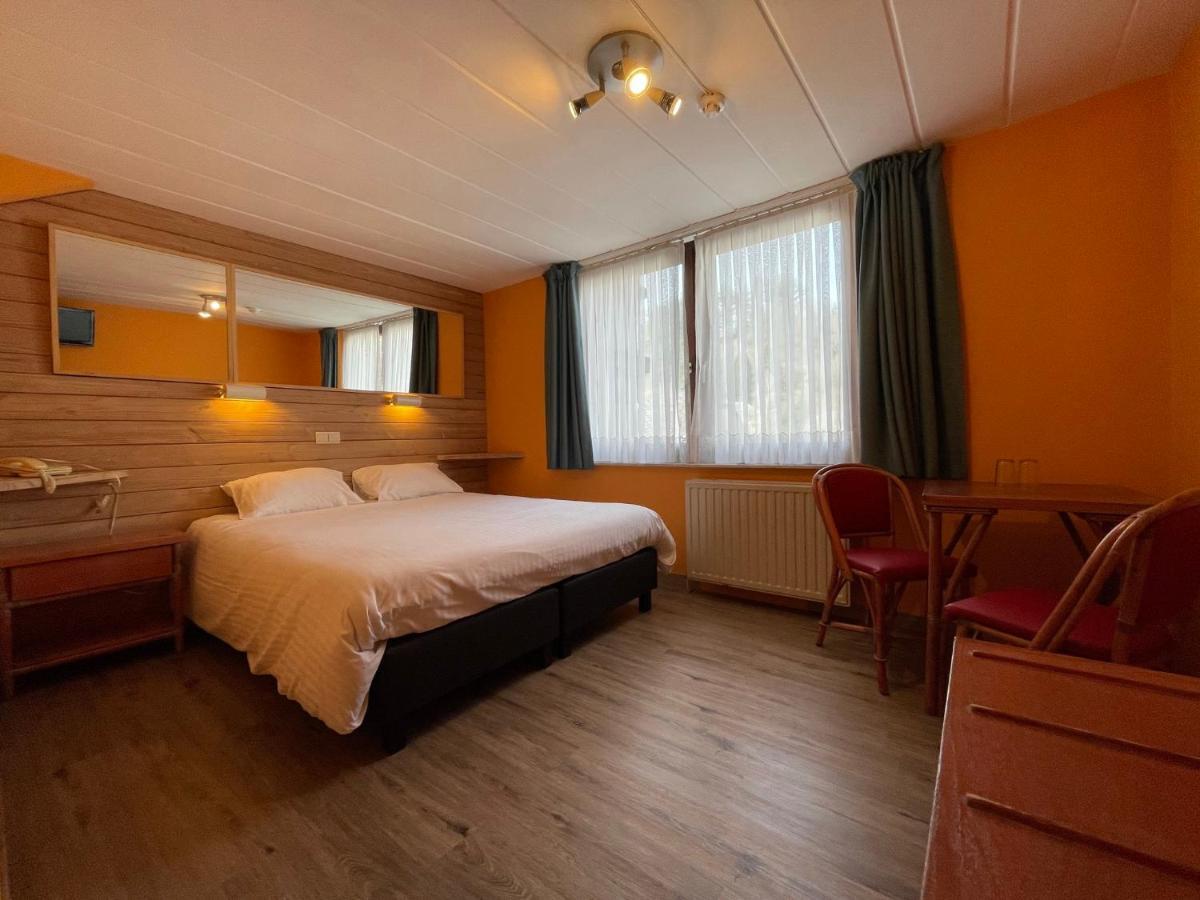 Hotel Les Arcades - La-Roche-En-Ardenne エクステリア 写真